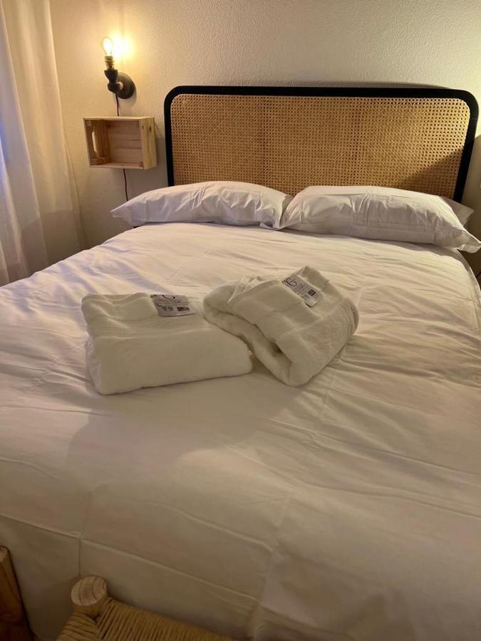 Apartamento Turistico R. Gonzalez Abreu Sevilla Exteriör bild