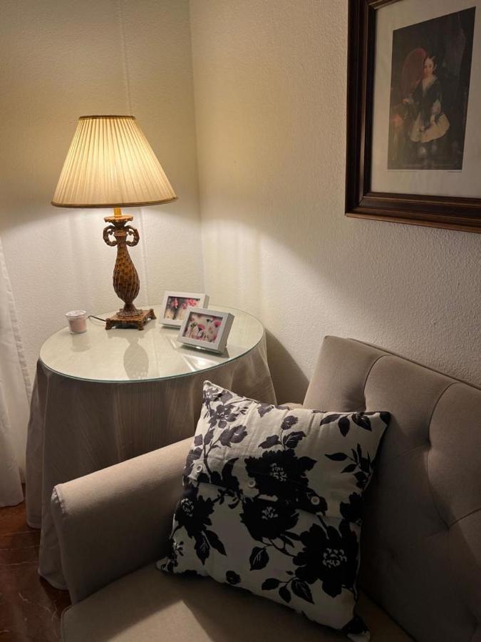 Apartamento Turistico R. Gonzalez Abreu Sevilla Exteriör bild