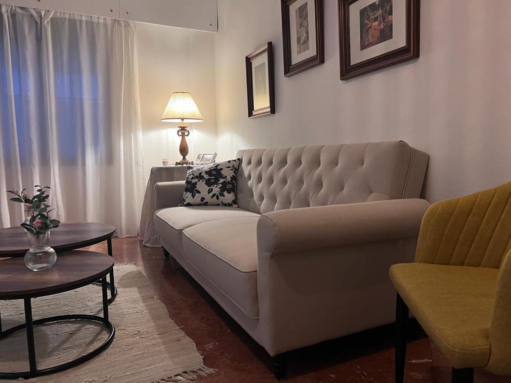 Apartamento Turistico R. Gonzalez Abreu Sevilla Exteriör bild
